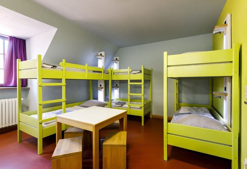 Семейный Номер, Youth Hostel Würzburg