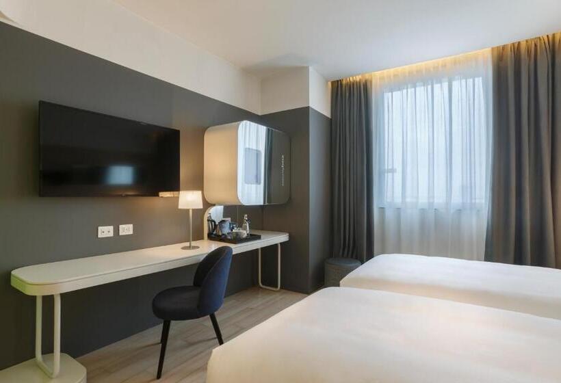 StandaardKamer, Voco Milan Fiere, An Ihg