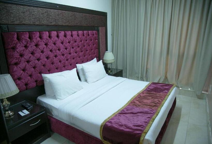 سوئیت پرزیدنت, Queens Suite