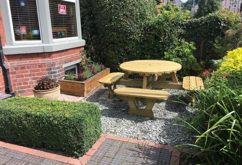 Дом 1 Спальня, Llangollen Hostel Self Catering   All Private Bedrooms