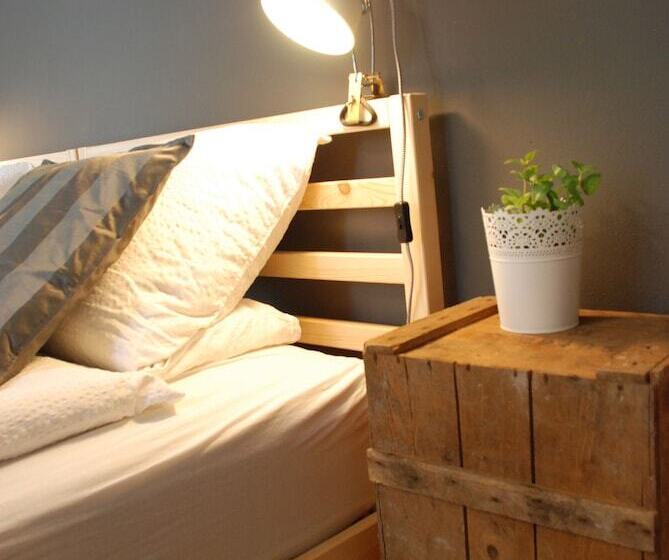 Номер Стандарт Четырехместный Совместный Санузел, The Bed + Breakfast