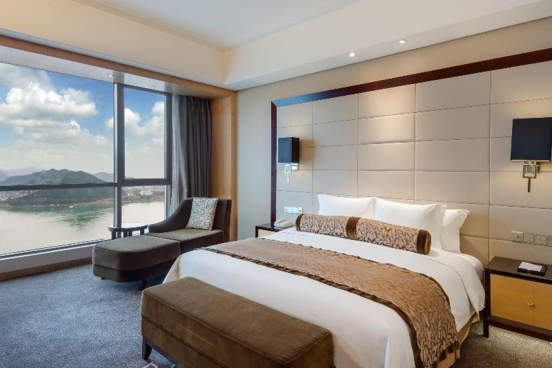 Номер Стандарт Вид на Реку, Crowne Plaza Yichang, An Ihg