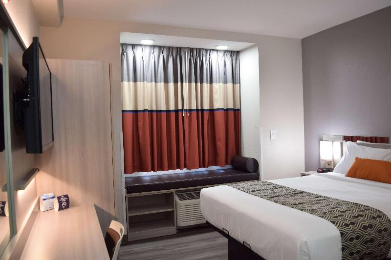 带大床的标准间, Crowne Plaza Yichang, An Ihg