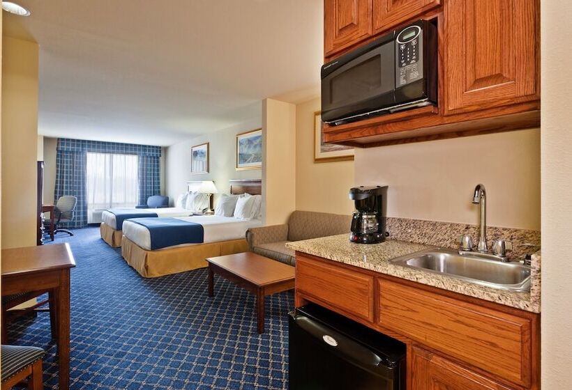 סוויטה, Holiday Inn Express Hotel & Suites Paragould, An Ihg
