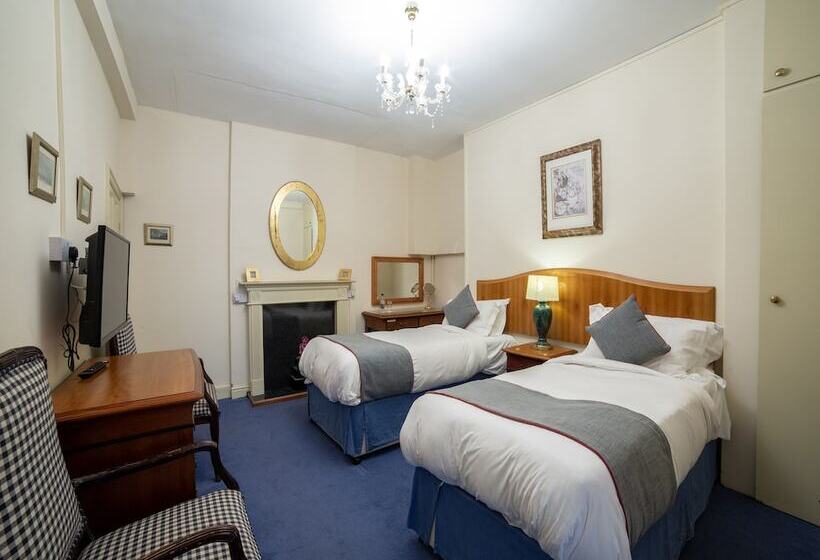سوییت سوپریور, Bailbrook Lodge