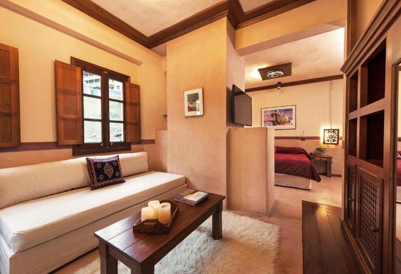 Люкс, Katogi Averoff Hotel & Winery
