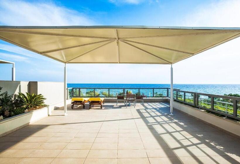 Люкс Deluxe Вид на Море, Xenios Anastasia Resort & Spa