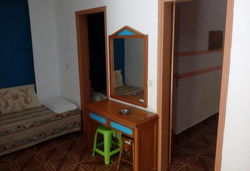 Семейный Номер, Denise Apartments