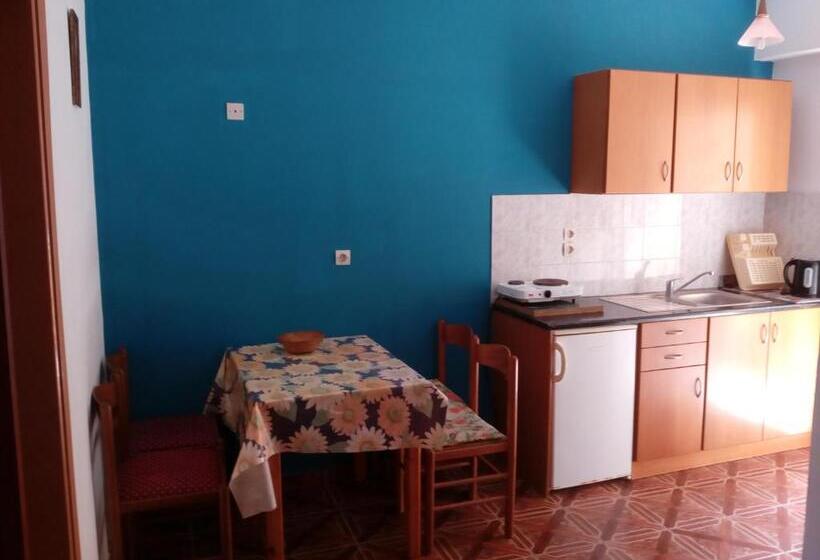 Семейный Номер, Denise Apartments