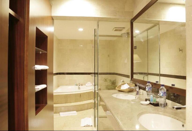 اتاق لوکس با چشمانداز باغ, Aston Niu Manokwari Hotel & Conference Center