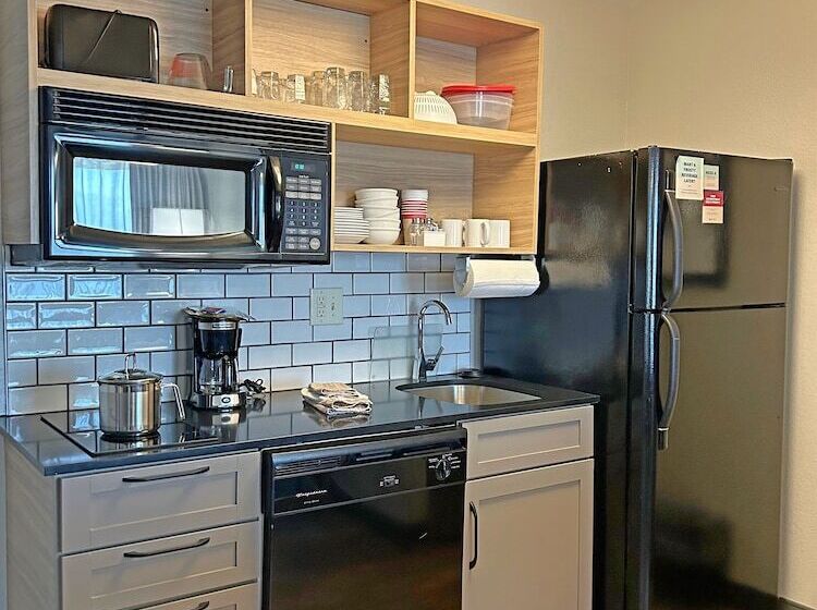 Suite, Candlewood Suites Indianapolis Downtown Medical District, An Ihg