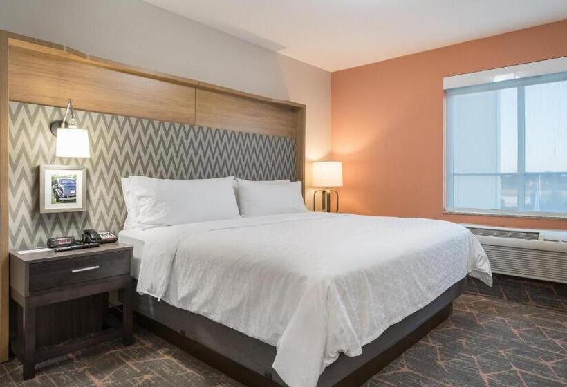 Номер Стандарт Кровать Кинг Адаптированный для Инвалидов, Holiday Inn Jackson Nw   Airport Road, An Ihg