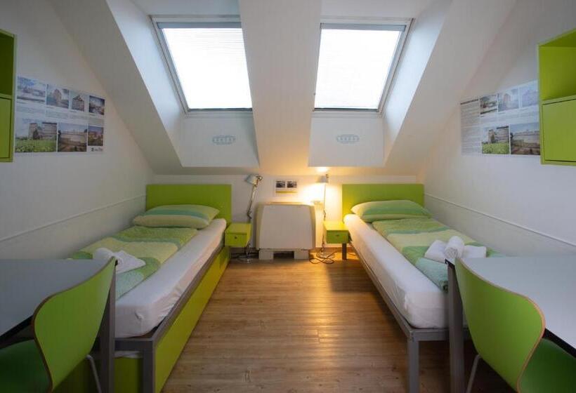 آپارتمان 2 خوابه, Hostel Pekarna