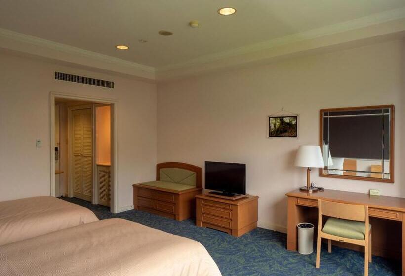 חדר סטנדרט נוף להרים, The Hotel Yakushima Ocean & Forest
