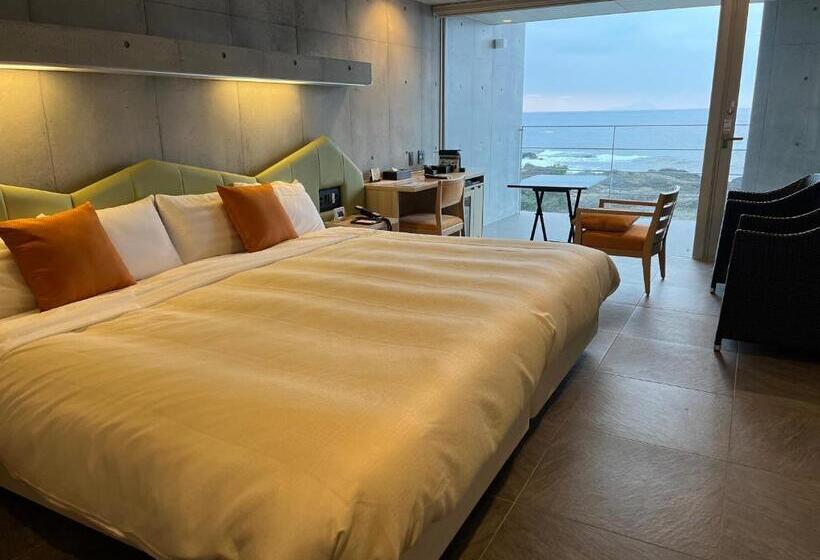 חדר דלוקס נוף לים, The Hotel Yakushima Ocean & Forest