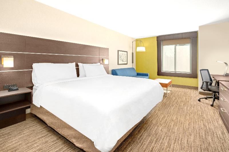 Люкс Кровать Кинг, Holiday Inn Express Hotel & Suites Marysville, An Ihg