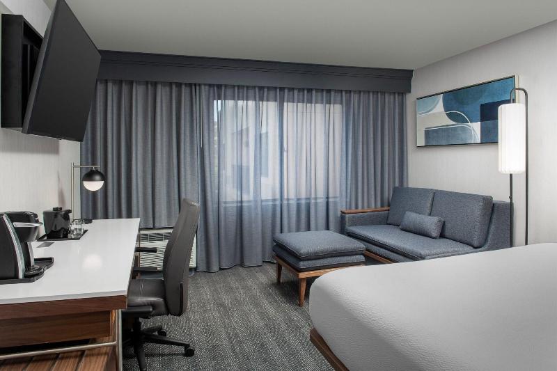 带大床的标准间, Courtyard By Marriott San Diego Carlsbad