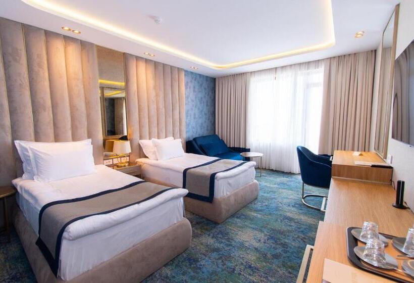 Номер Deluxe, Admiral Hotel   Ultra All Inclusive & Private Beach