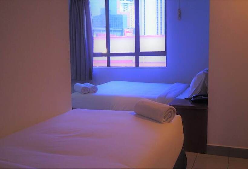 豪华三人间, Leo Palace Hotel