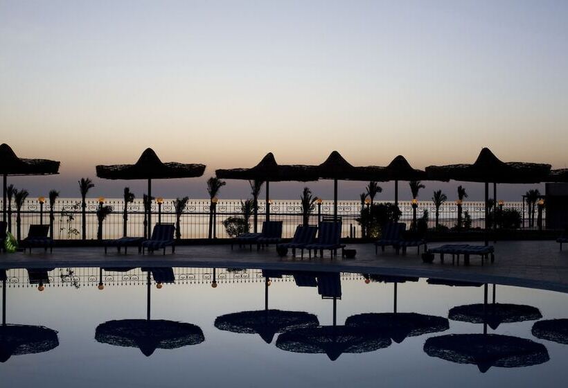 اتاق استاندارد سه تخته با چشم‌انداز باغ, Blend Elphistone Resort Marsa Alam