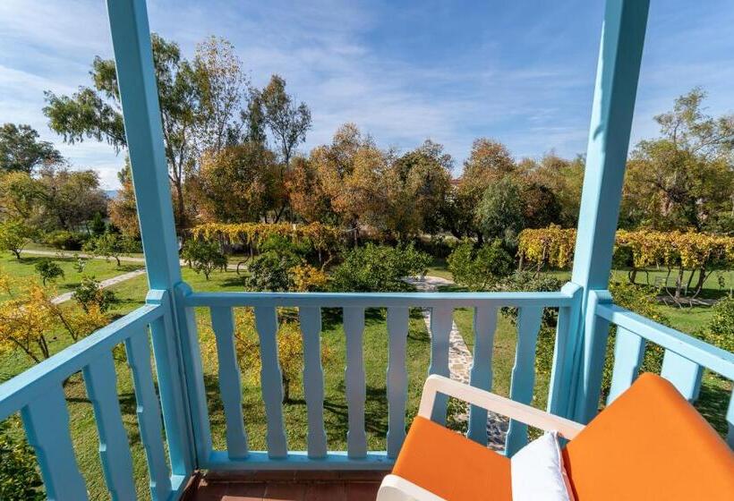 Номер Стандарт Трехместный, Yonca Lodge
