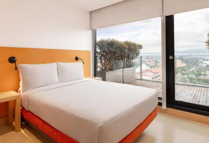 Balkonlu Standart Oda, Fairfield By Marriott Bogota Embajada