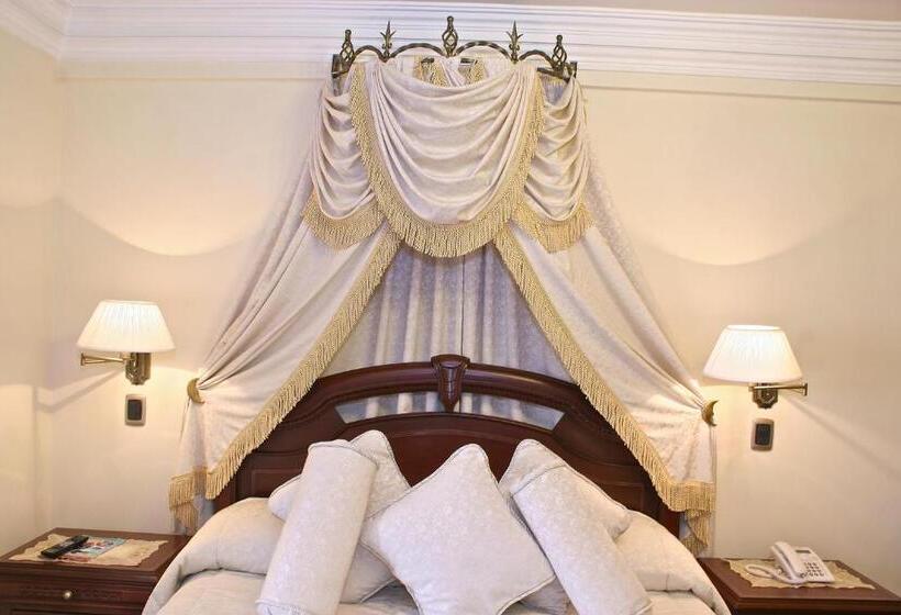 Полулюкс, San Marino Royal