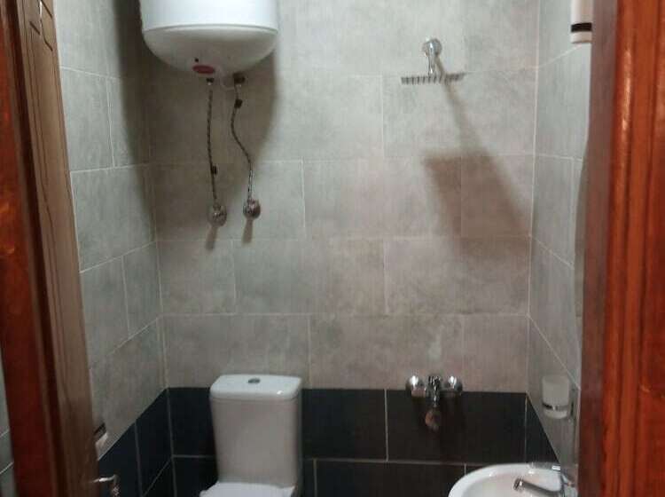 اتاق استاندارد یک نفره, Arabian Nights Hostel