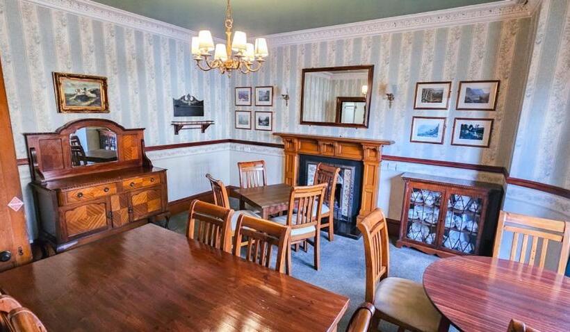 Четырехместный Номер Классик, Mystayinn Melrose Villa