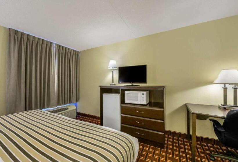 Стандартный Номер Кровать Кинг, Econo Lodge Inn & Suites Triadelphia  Wheeling