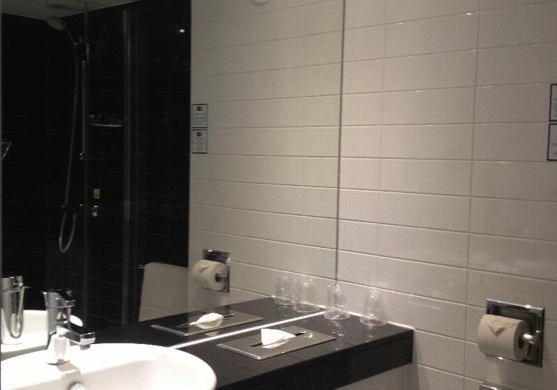 Номер Стандарт, Holiday Inn Express Windsor, An Ihg