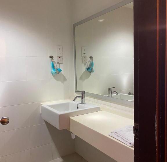Номер Стандарт Трехместный, Bella Vista Express Hotel Langkawi