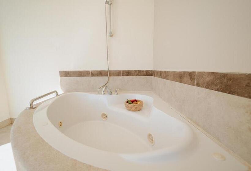 Люкс с Видом, Parador Nature Resort And Spa