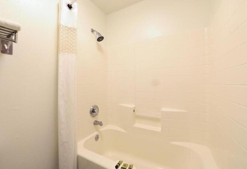 스위트 킹사이즈 침대, Siletz Bay Lodge