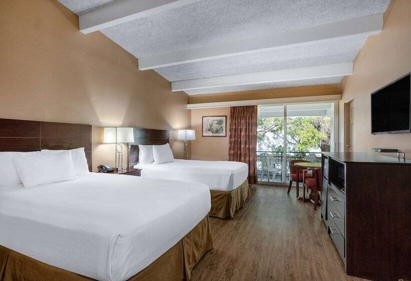스탠다드 룸 더블 침대 2개, Travelodge By Wyndham Lakeland