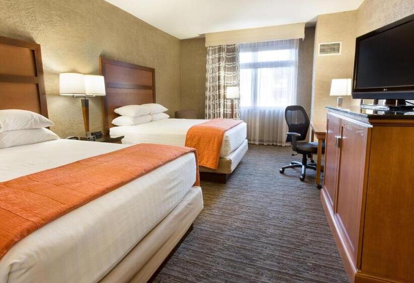 Номер Superior с Балконом, Drury Inn & Suites Flagstaff