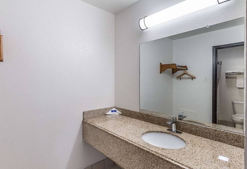 Номер Стандарт, Motel 6 Lancaster, Tx  Desoto  Lancaster