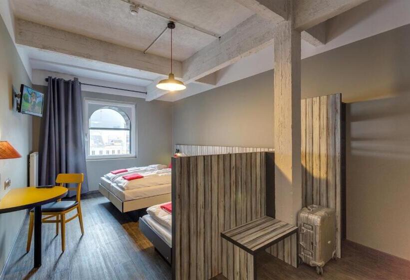 스탠다드 트리플 룸, Meininger Hotels Bruxelles City Center
