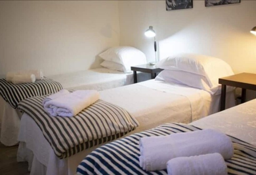 اتاق استاندارد سه نفره, Ba Stop Hotel House