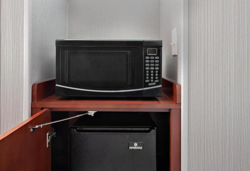 Люкс Кровать Кинг, Courtyard By Marriott Raleigh North/triangle Town Center