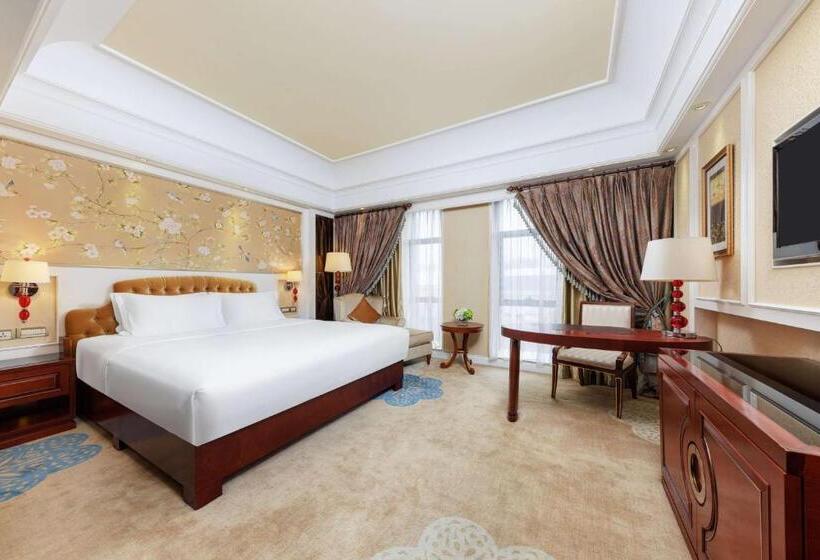带大床的豪华间, Wyndham Foshan Shunde