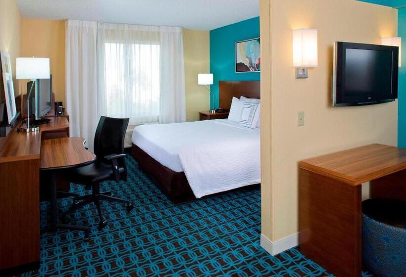 Family Suite, Fairfield Inn & Suites By Marriott Orlando Lake Buena Vista In The Marriott Village