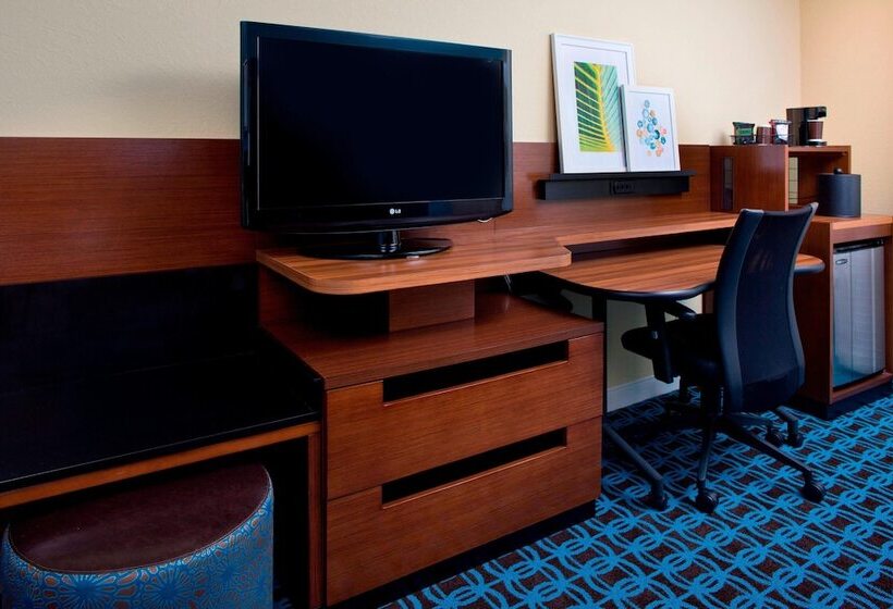 Family Suite, Fairfield Inn & Suites By Marriott Orlando Lake Buena Vista In The Marriott Village