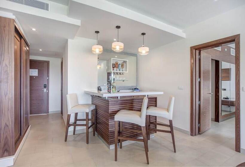 2 Bedroom Deluxe Apartment Sea View, Royalton Negril, An Autograph Collection All Inclusive Resort