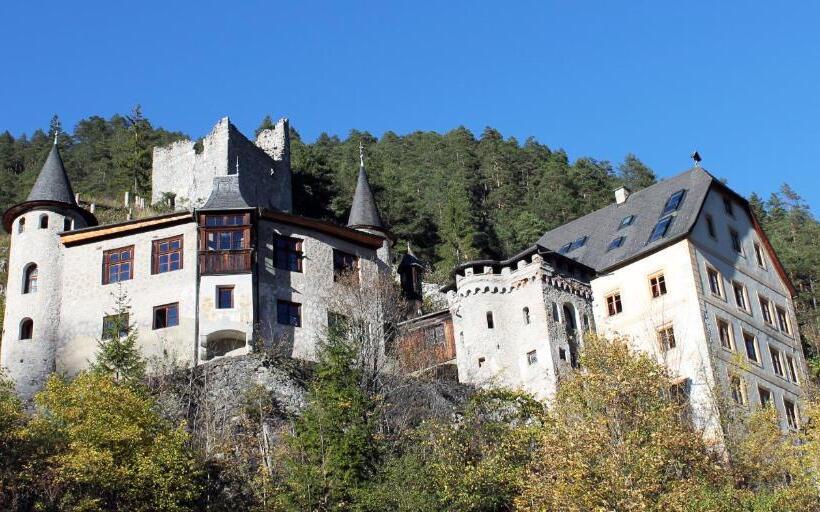 Полулюкс, Schloss Hotel Fernsteinsee