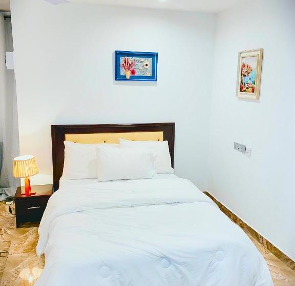 标准单人间, Aiden Homes And Apartments
