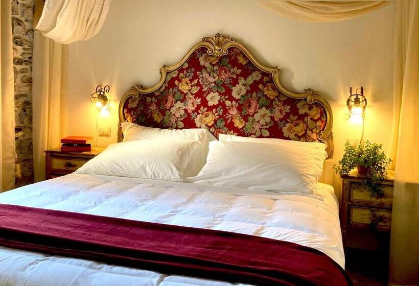 Номер Deluxe, La Corte Del Governo 565