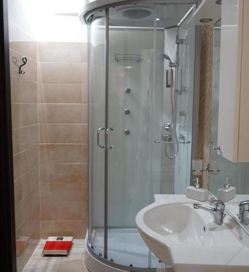 Номер Стандарт Трехместный, B&b Scipponate