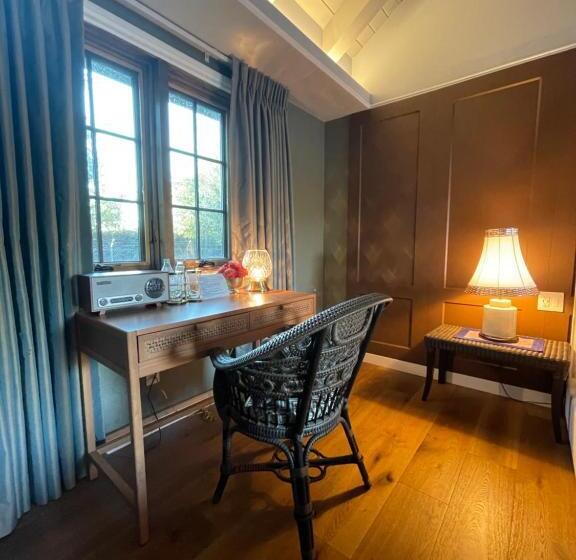 デラックスルーム, Bann At Oak Knoll Napa