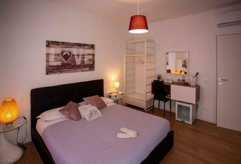 带阳台的豪华间, Bed And Breakfast Castello7